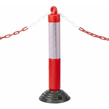 Poteau de signalisation flexible avec anneau pour chaine