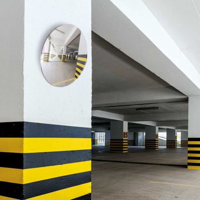 Miroir convexe pour sortie de parking privé