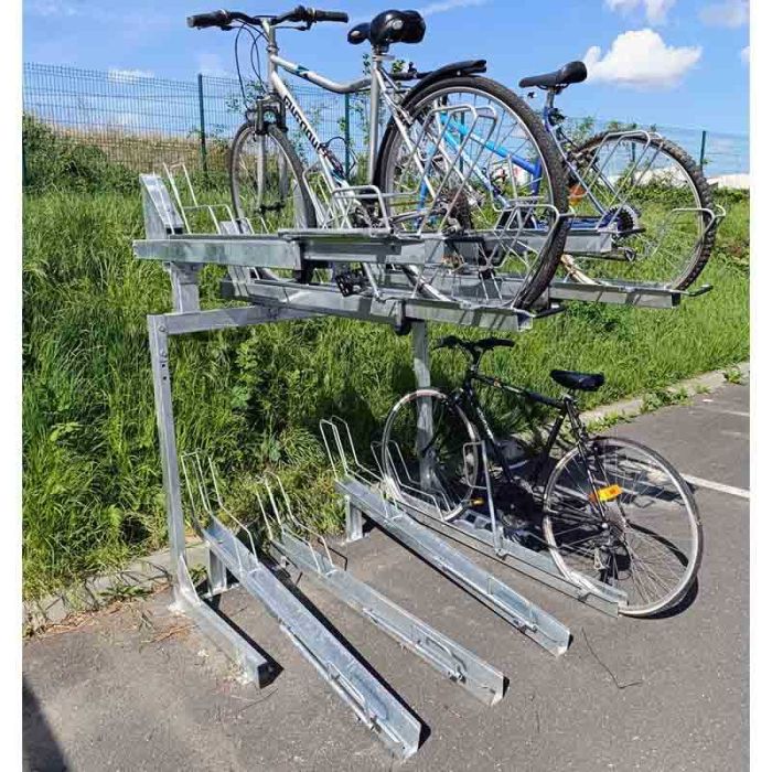 Rack range-vélos à étage