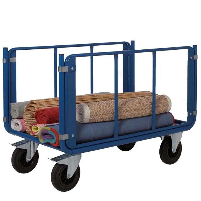 Chariot manutention à ridelles tubulaires