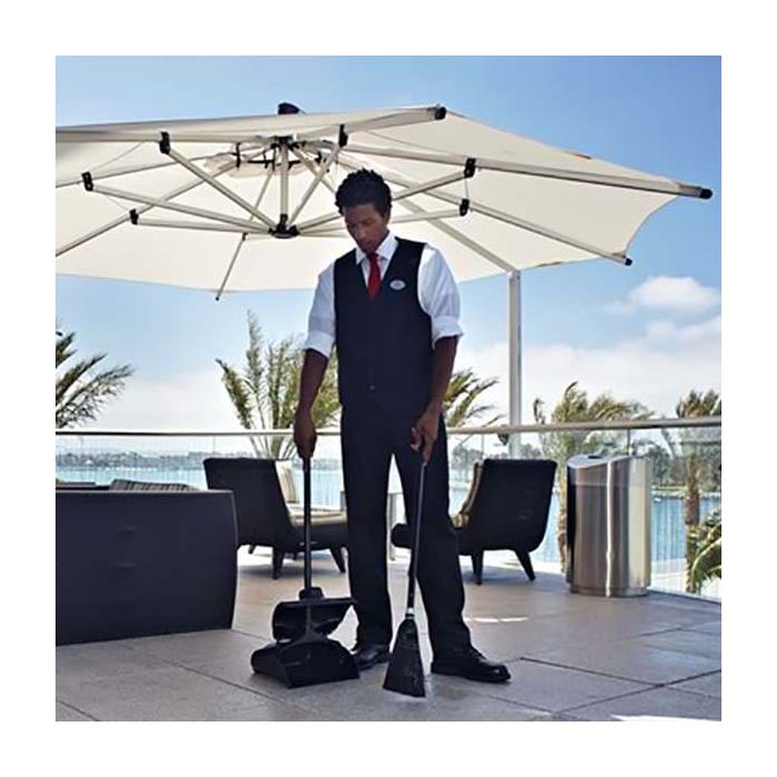 Balai et pelle à déchets Rubbermaid